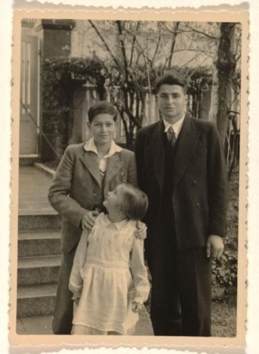 Isabel Wachenheimer with Her Cousins Klaus and Werner Zürndorfer in the Garden of the Wachenheimer Family in Stuttgart, 1935