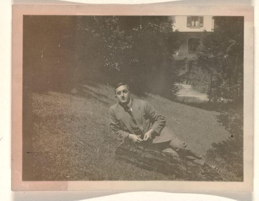 Eugen Wachenheimer, reclining in a garden in Baden-Baden, 1913