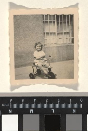 Isabel Wachenheimer on a tricycle in Munich, May 1929