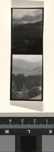 Double photograph of a mountain landscape covered with trees, with clouds in the background