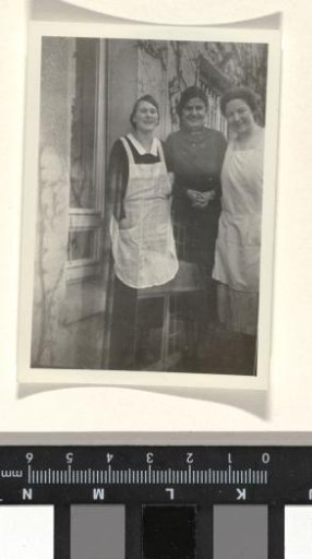 Three unknown members of the household staff of the Wachenheimer family
