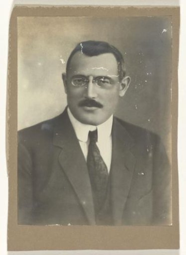 Unknown man with spectacles