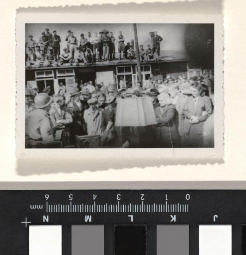 Unknown former prisoners and American soldiers, April 1945?, Buchenwald concentration camp