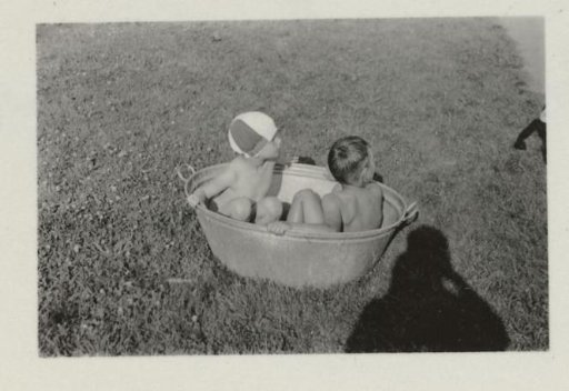 Isabel Wachenheimer and Hans in bathing suits in August 1933, Hamburg