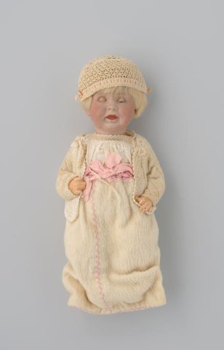 Personal objects from the estate of Isabel Wachenheimer