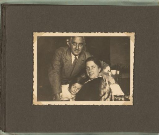 Isabel Wachenheimer in a domestic scene with her father Eugen Wachenheimer and her mother Else Wachenheimer-Moos in the Wachenheimer family home