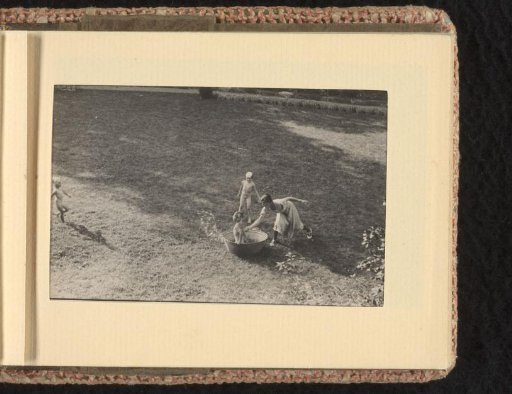 Isabel Wachenheimer in a tub with an unknown child, and the nurse beside her, July–August 1933, Hamburg