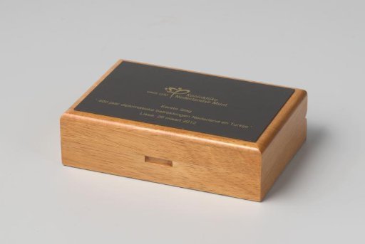 Box belonging to the Tulpen Vijfje