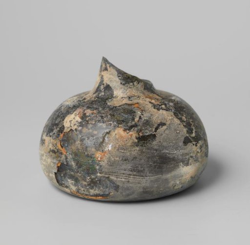 Wine bottle from the wreck of the East Indiaman 't Vliegend Hart