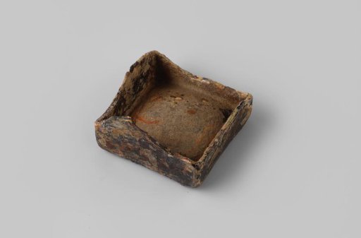 Fragment of a wine bottle from the wreck of the East Indiaman 't Vliegend Hart