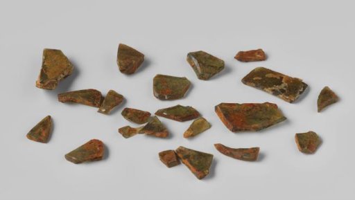 Shards of bottles from the wreck of the East Indiaman Hollandia
