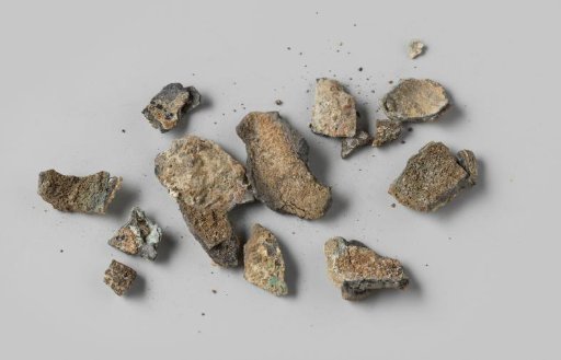 Tin fragments from the wreck of the East Indiaman Hollandia