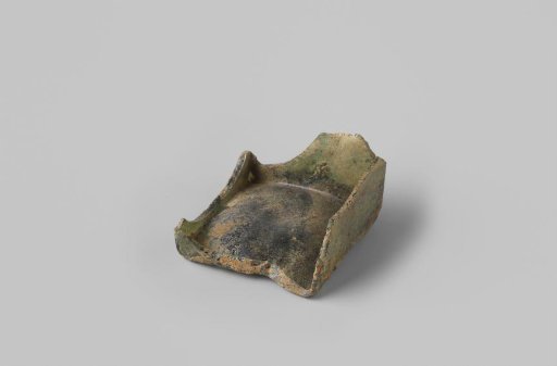 Fragment of a cellar bottle from a shipwreck