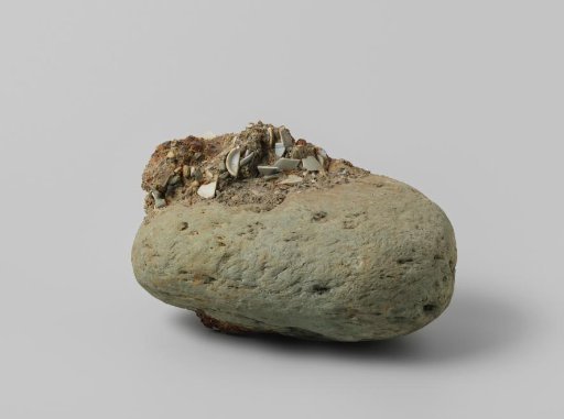 Aggregation of porcelain and other sherds on a lump from the wreck of the Dutch East Indiaman Witte Leeuw