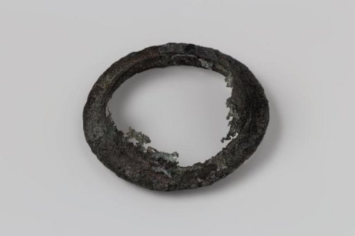 Metal ring from the VOC ship 'Witte Leeuw'