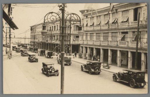 Street Scene with Cars in Ecuador