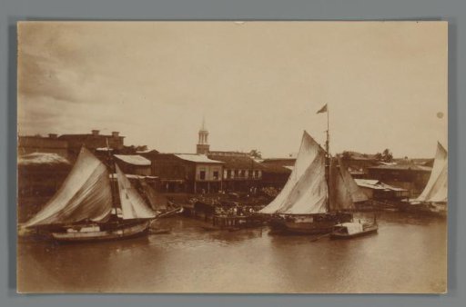 Sailing Boats for Guayaquil, Ecuador