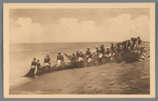Mission of the Discalced Carmelites Fathers / Mission of the Discalced Carmelites Fathers / Catholic fishermen / Pêcheurs catholiques