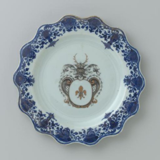 Dessert plate with the coat of arms of the Swellengrebel family