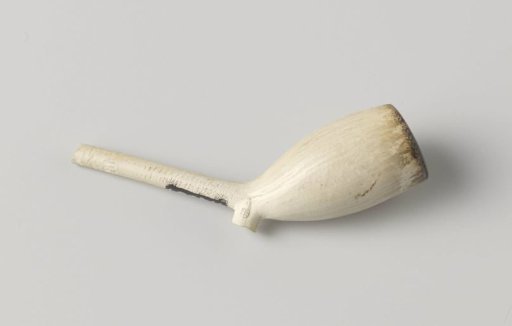 Pipe with V.O.C. Stamp