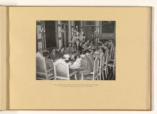 The practical work was largely conducted in the committee meetings. The Central Commission at work in the Trèveszaal