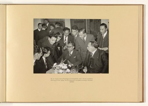 At the reception of the Government Information Service, numerous journalists were present, combining the useful with the pleasant and gathering much information