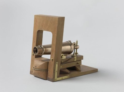 Model of naval artillery on a carriage