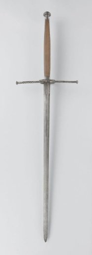 Battle-axe