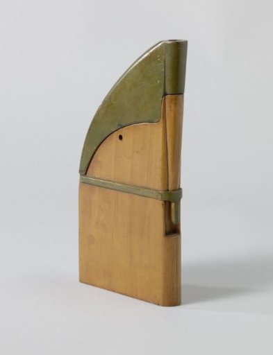 Model of a Rudder with a Cap