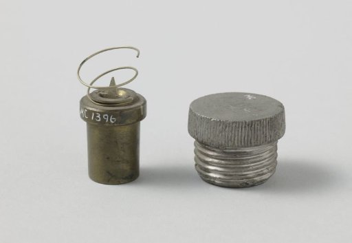 Percussion Fuse for a 12-cm Breech-Loading Gun