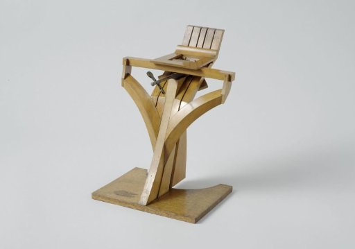 Model of a Rudder with a Rapson Slide