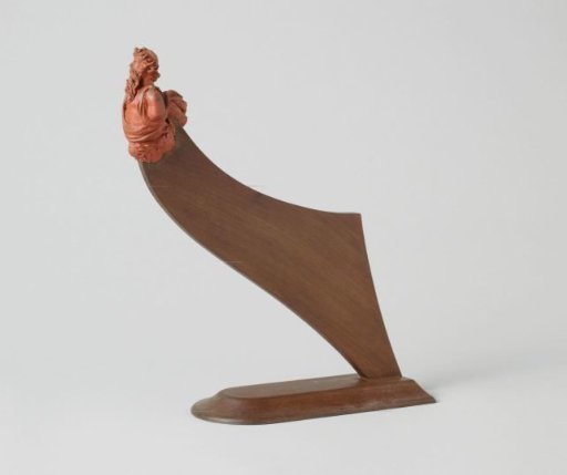 Model of a figurehead