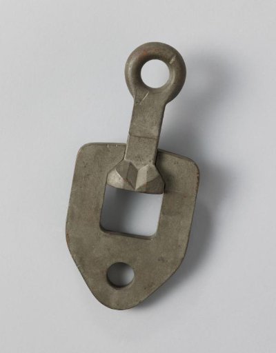 Model of a Slip Hook for Lifeboats
