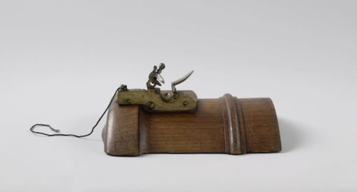 Gunlock (Flintlock) on a Dummy Breech of an 18-Pounder Cannon