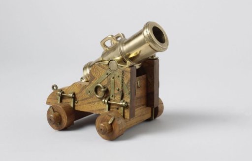 Model of a 16-pounder howitzer on a gun carriage