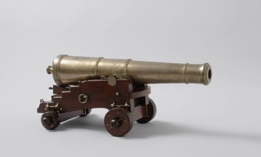 Model of a 30-pounder cannon on a gun carriage