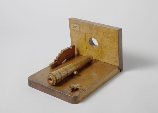 Model of a 24-Pounder Breech-Loading Gun