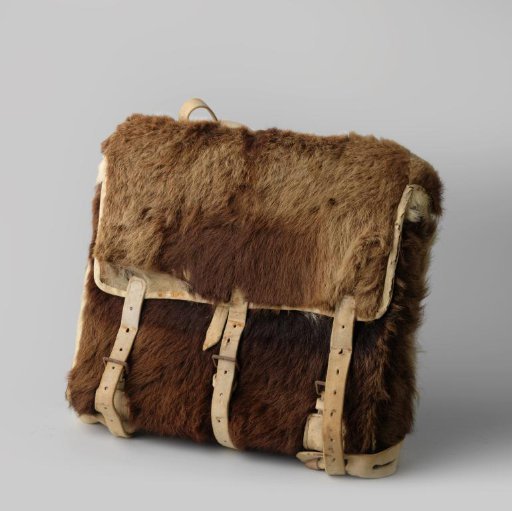 A backpack with shoulder straps worn by J. Boelen Jkzn., in 1830/32 Volunteer Flankier, later corporal of the Dutch Civic Guard, 1st Division, 1st Battalion