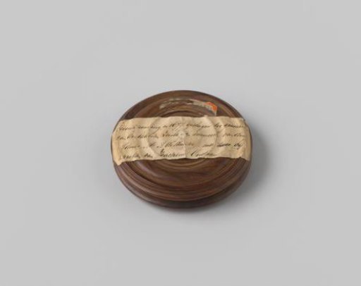 Box for the medal of Admiral Michiel Adriaenszoon de Ruyter