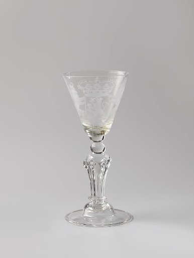 Wine glass with the arms of the Republic of the Seven United Provinces