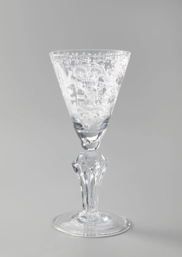 Wine glass with the coat of arms of William IV