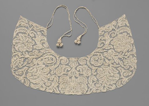 Bobbin Lace Collar with Tassels on Double Cords
