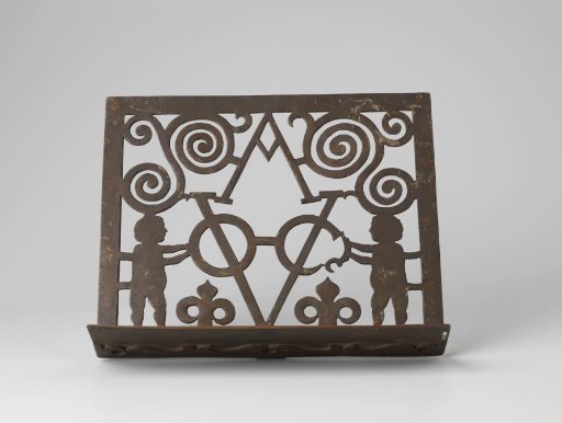 Standard belonging to a lectern