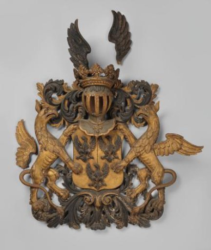 Wooden coat of arms with three eagles in the shield, presumably from the family of Echten