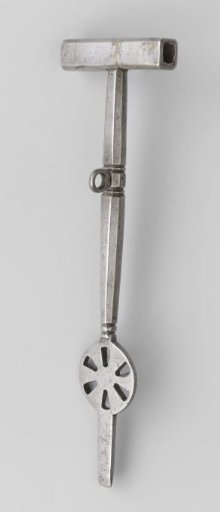 Pair of wheellock pistols with key belonging to Cornelis Tromp