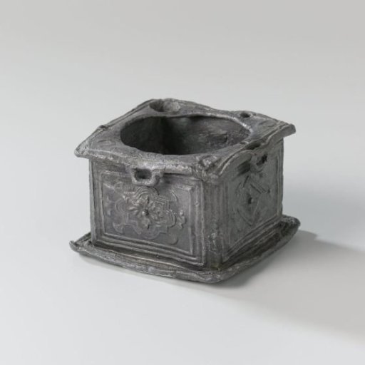 Inkwell, rectangular, decorated on the sides with cartouches