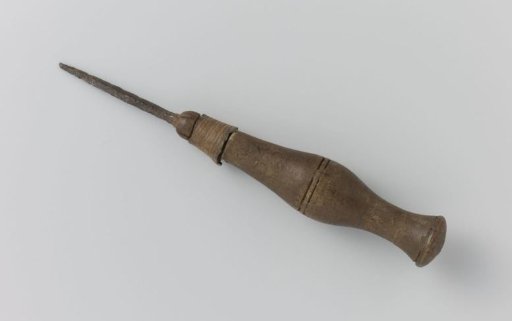 Awl with a rounded handle and two stripes