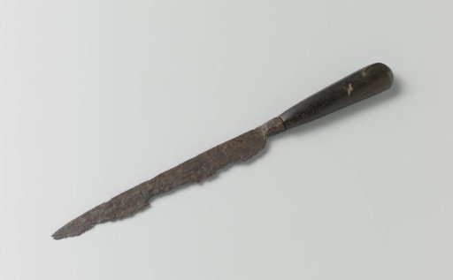Table spoon with hexagonal handle of horn