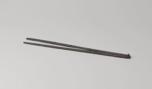 Cabinet hinge