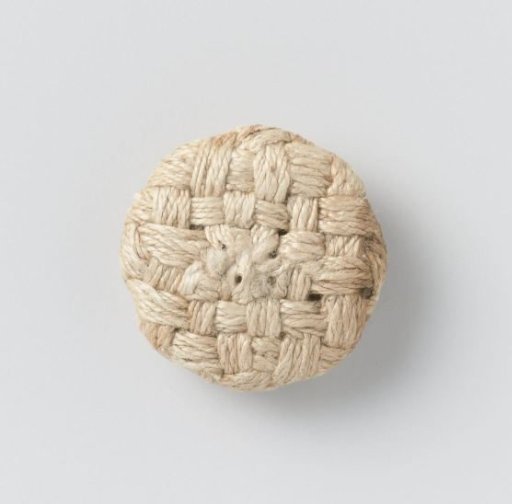 Knot of braided fabric